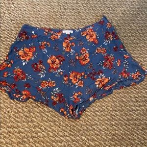 Flowery flower shorts